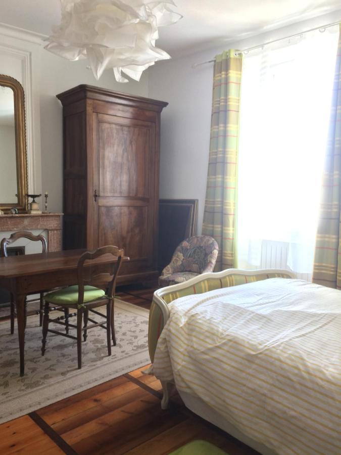 Bed and Breakfast Le Logis Du Plessis Chaniers Экстерьер фото