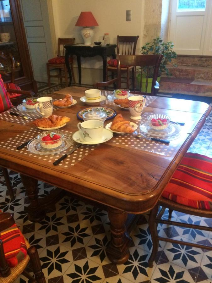 Bed and Breakfast Le Logis Du Plessis Chaniers Экстерьер фото