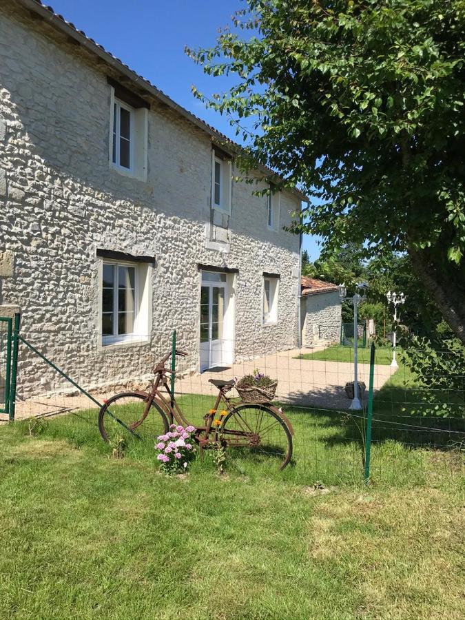 Bed and Breakfast Le Logis Du Plessis Chaniers Экстерьер фото