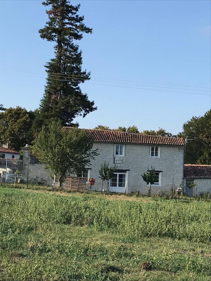 Bed and Breakfast Le Logis Du Plessis Chaniers Экстерьер фото